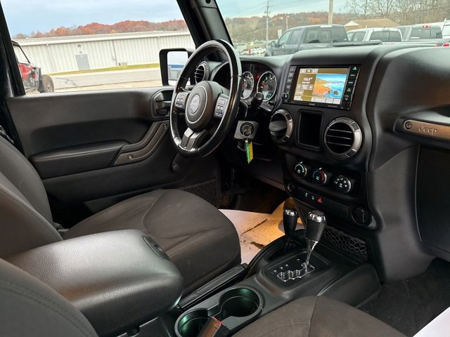 Used 2018 Jeep Wrangler Sport image 8