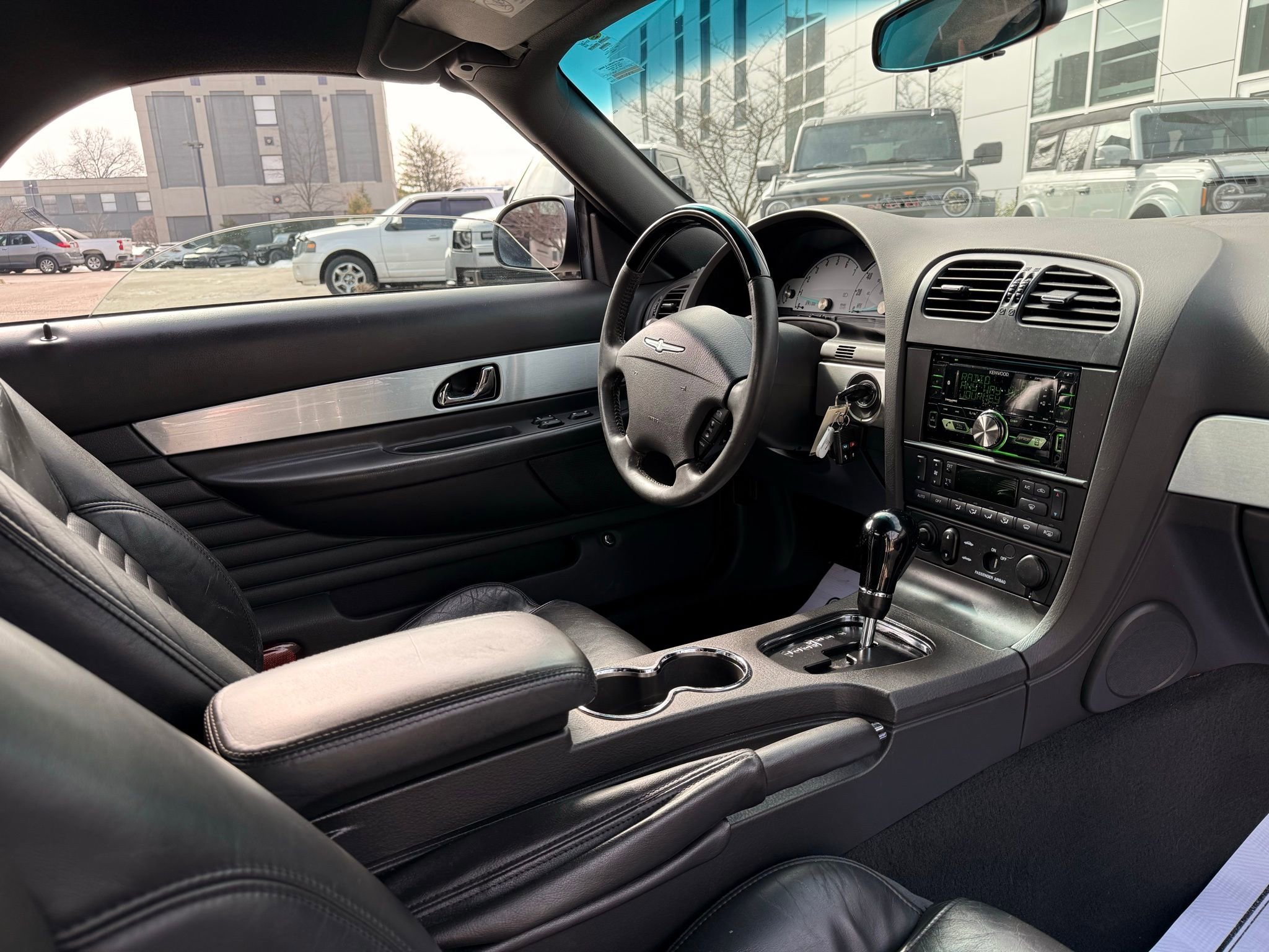 Used 2002 Ford Thunderbird image 24