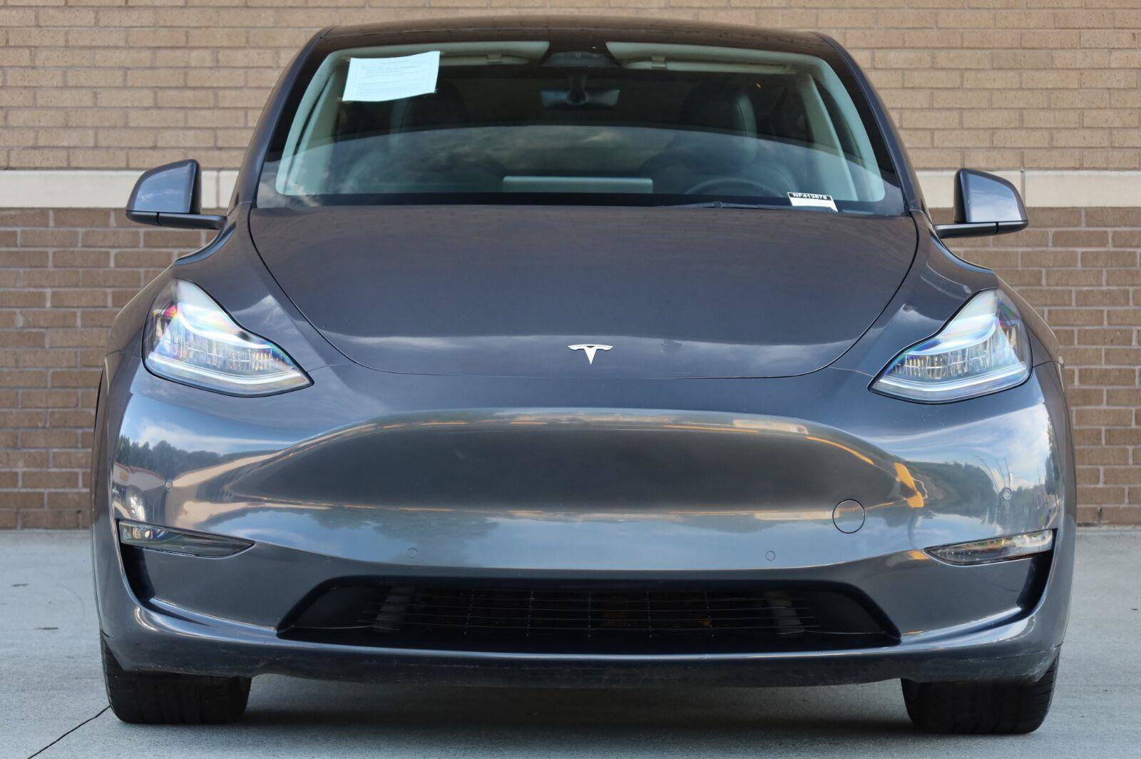 Used 2022 Tesla Model Y Long Range AWD/4WD image 6