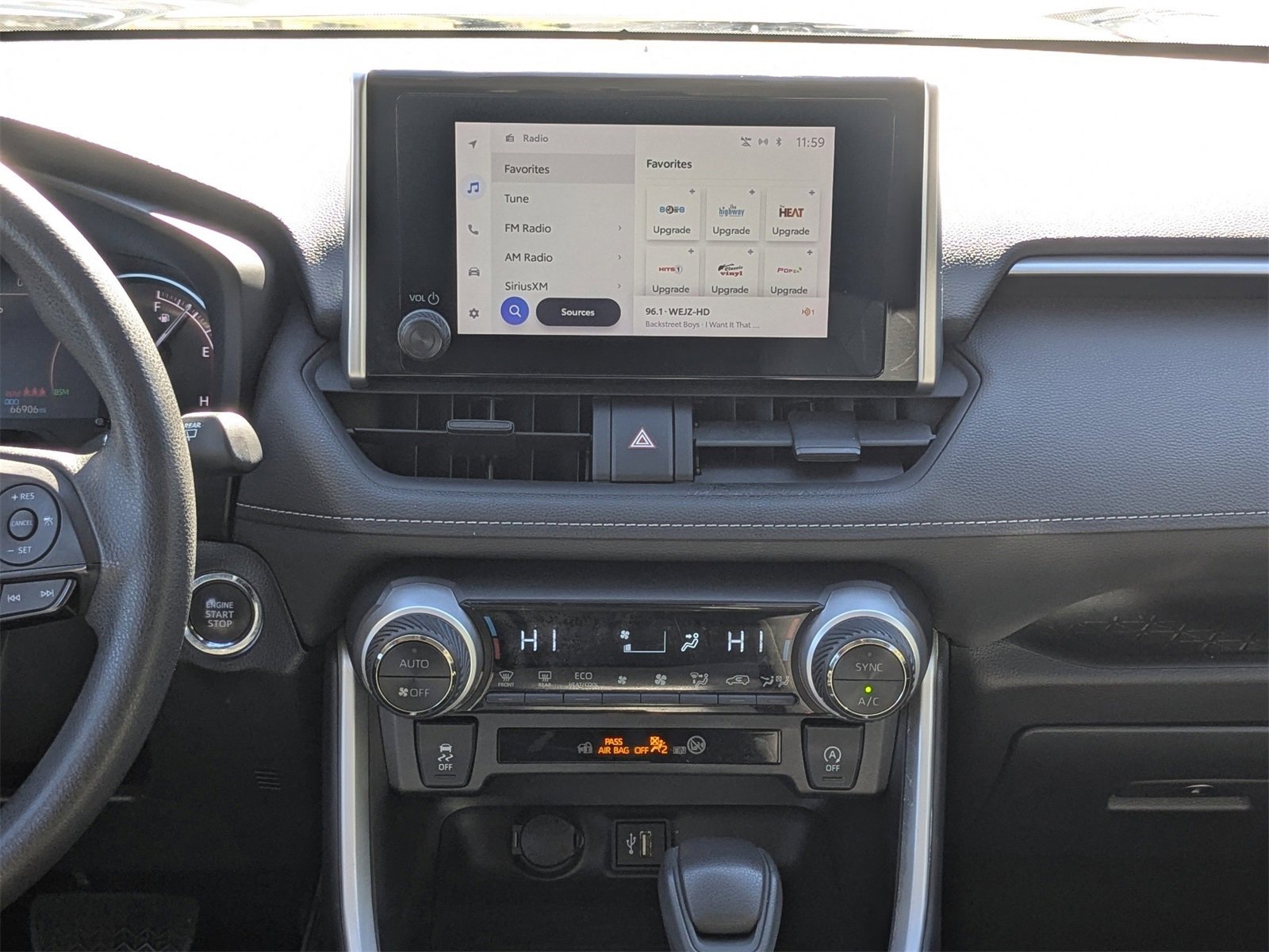 Used 2023 Toyota RAV4 XLE image 19