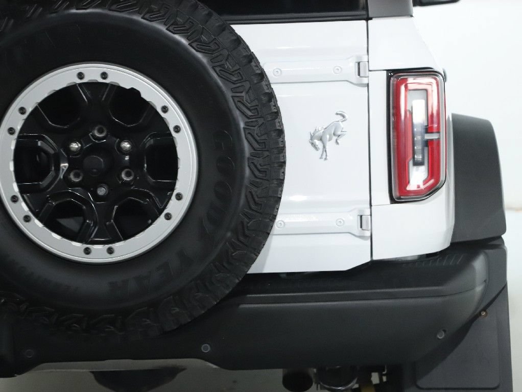 Used 2023 Ford Bronco Badlands w/ Sasquatch Package AWD/4WD image 46