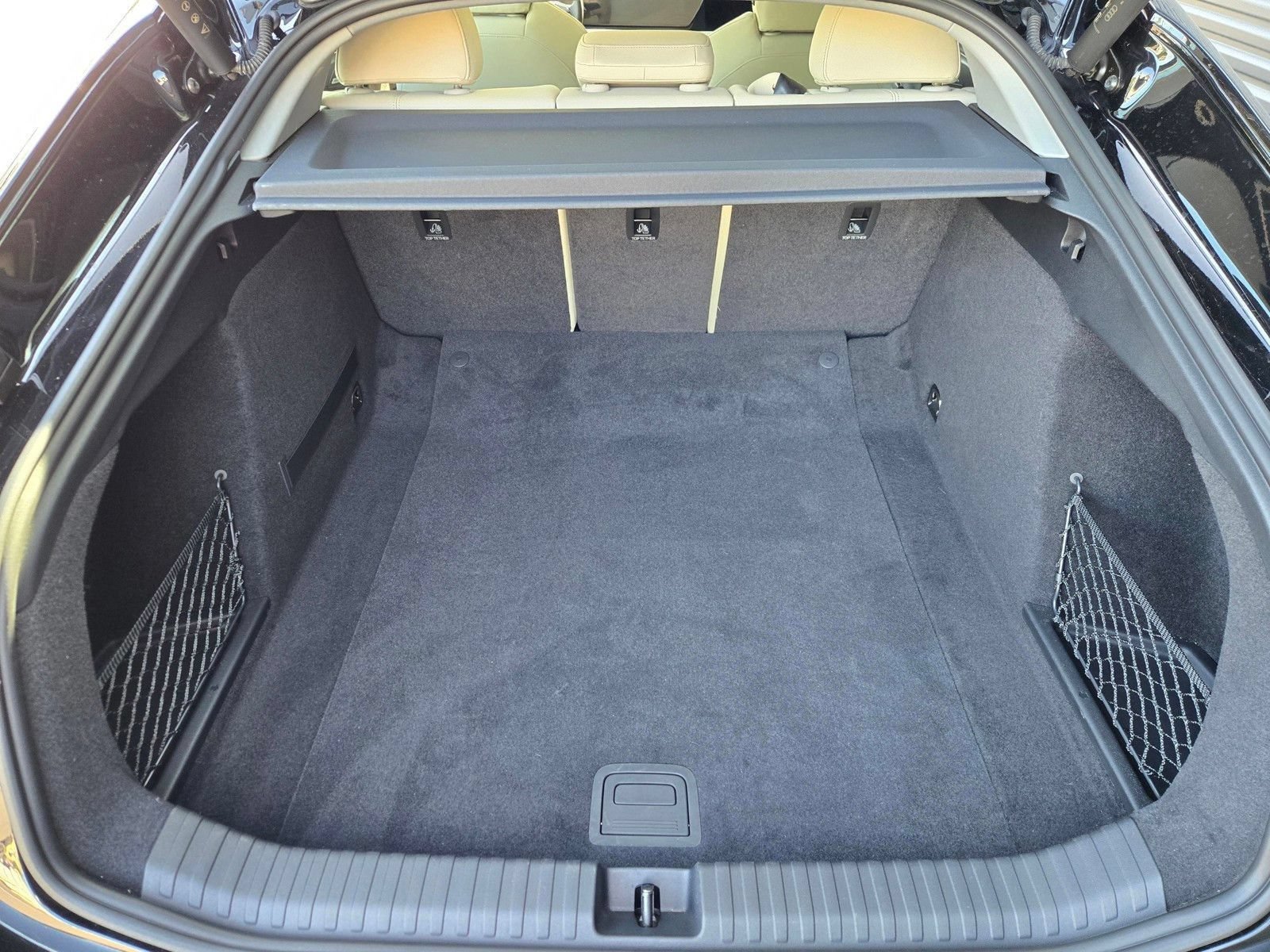 Used 2025 Audi A6 e-tron Prestige w/ Beige Warm Weather Package RWD image 28