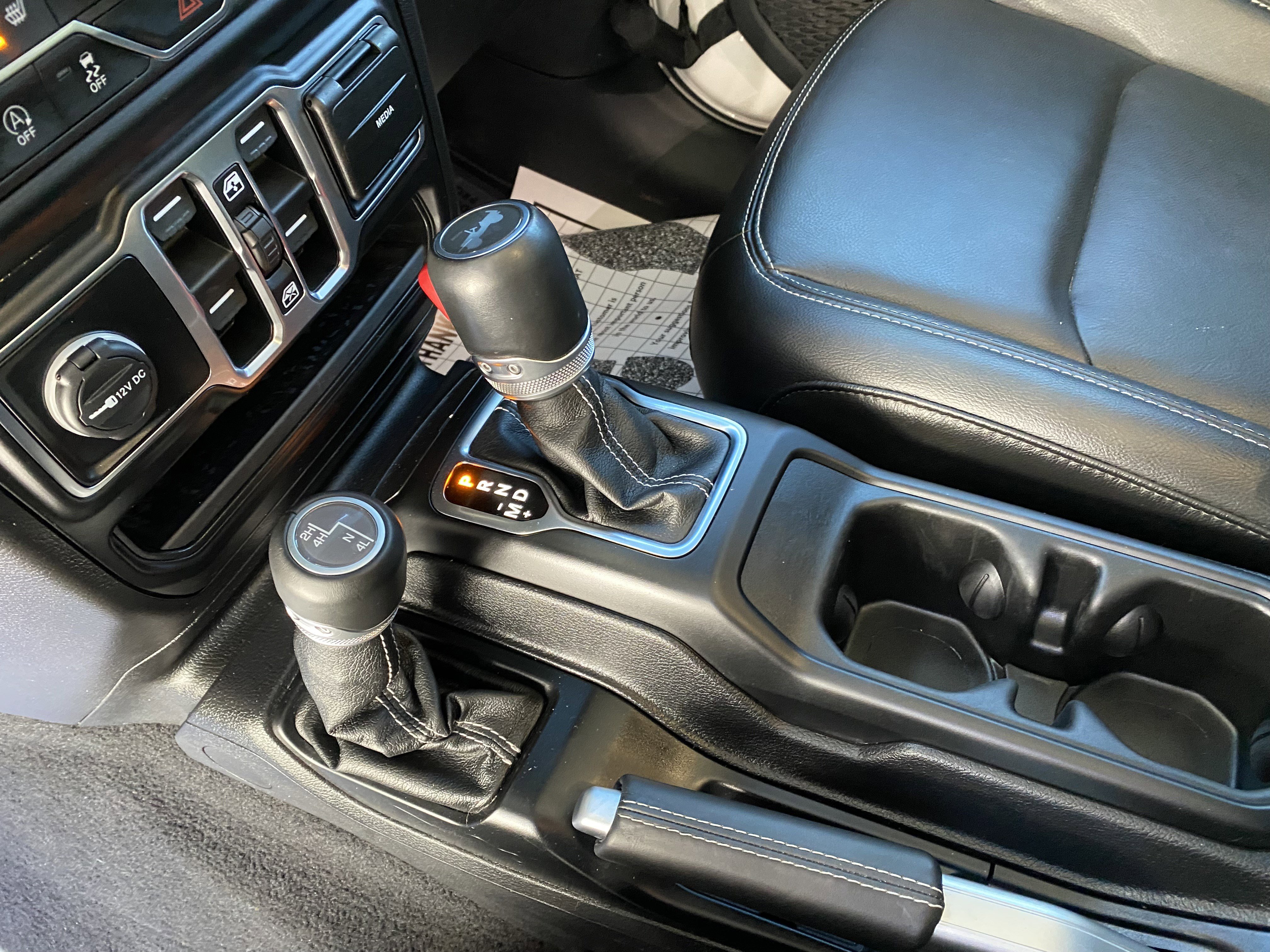 Used 2021 Jeep Wrangler Unlimited Sahara image 28