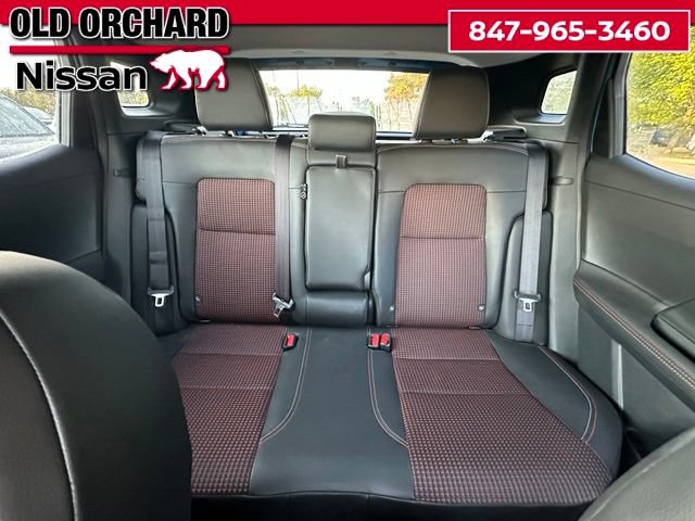 Used 2025 Nissan Kicks SR FWD image 10