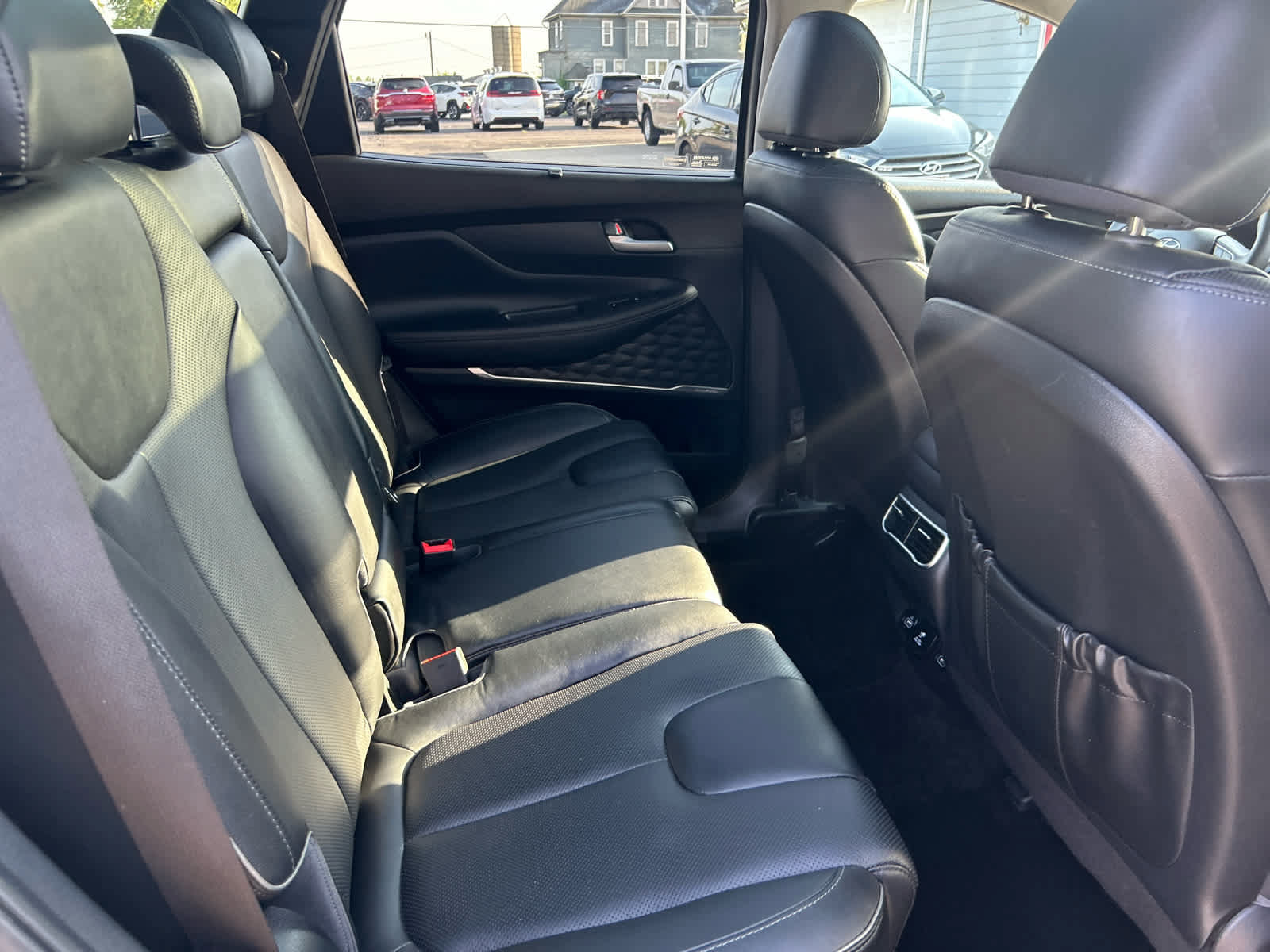 Used 2023 Hyundai Santa Fe Limited AWD/4WD image 27