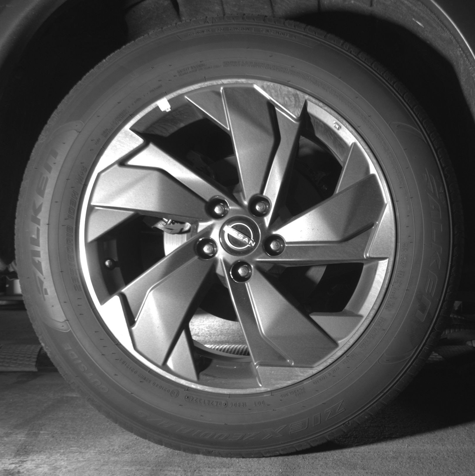 Used 2025 Nissan Rogue SV FWD image 15