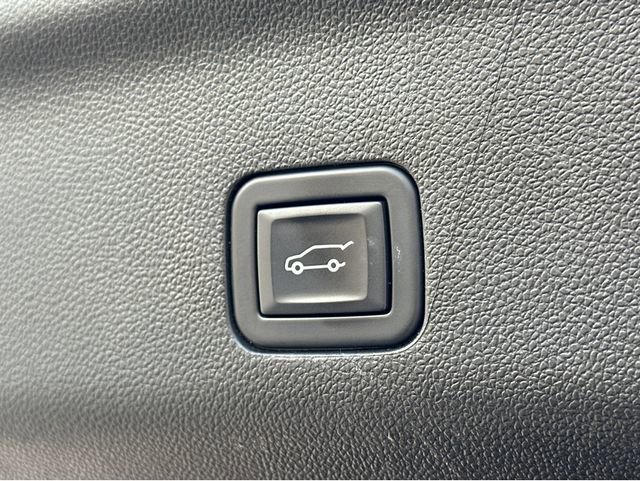 Certified 2023 GMC Yukon Denali AWD/4WD image 13