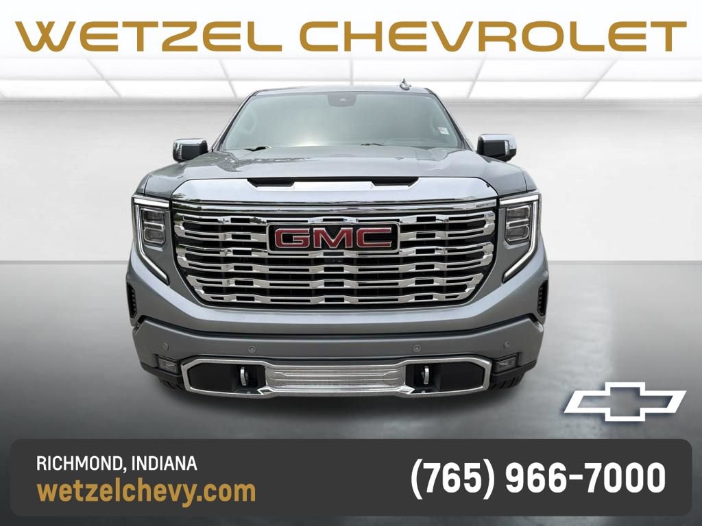 Used 2024 GMC Sierra 1500 Denali w/ Denali Reserve Package AWD/4WD image 3
