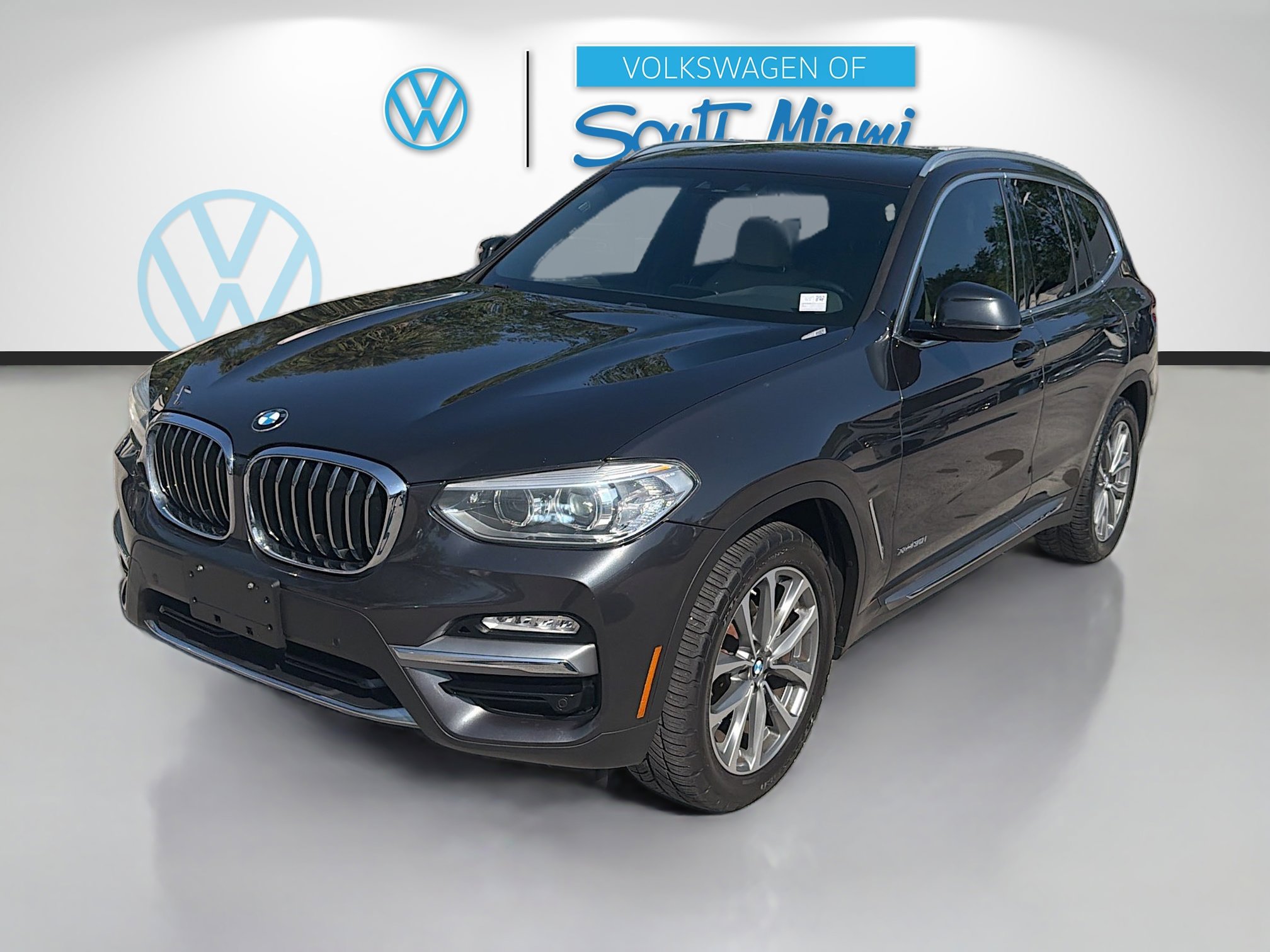 Used 2018 BMW X3 xDrive30i w/ Convenience Package AWD/4WD image 3