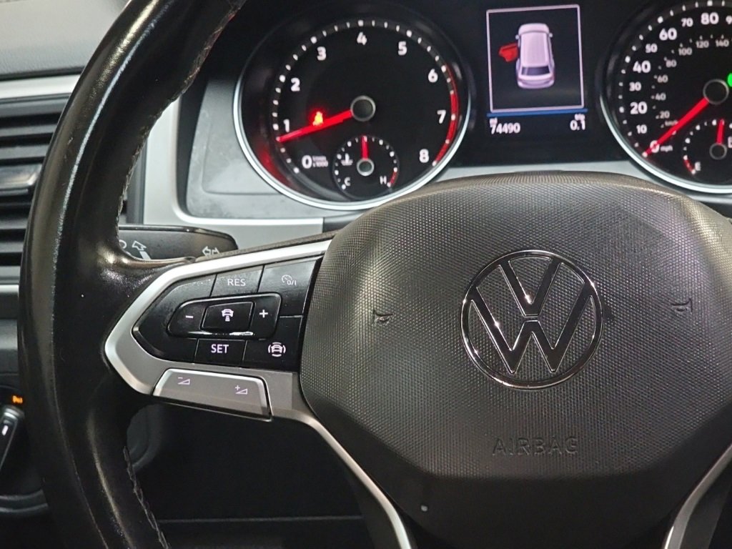 Used 2020 Volkswagen Atlas Cross Sport SE w/ Towing Package image 20