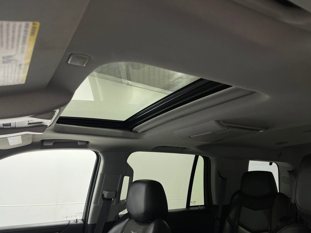 Used 2018 Cadillac Escalade Premium Luxury image 13