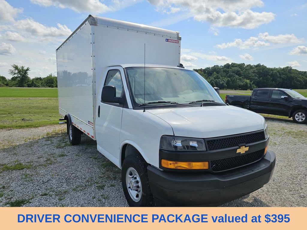 Used 2025 Chevrolet Express 3500 w/ Power Convenience Package RWD image 3