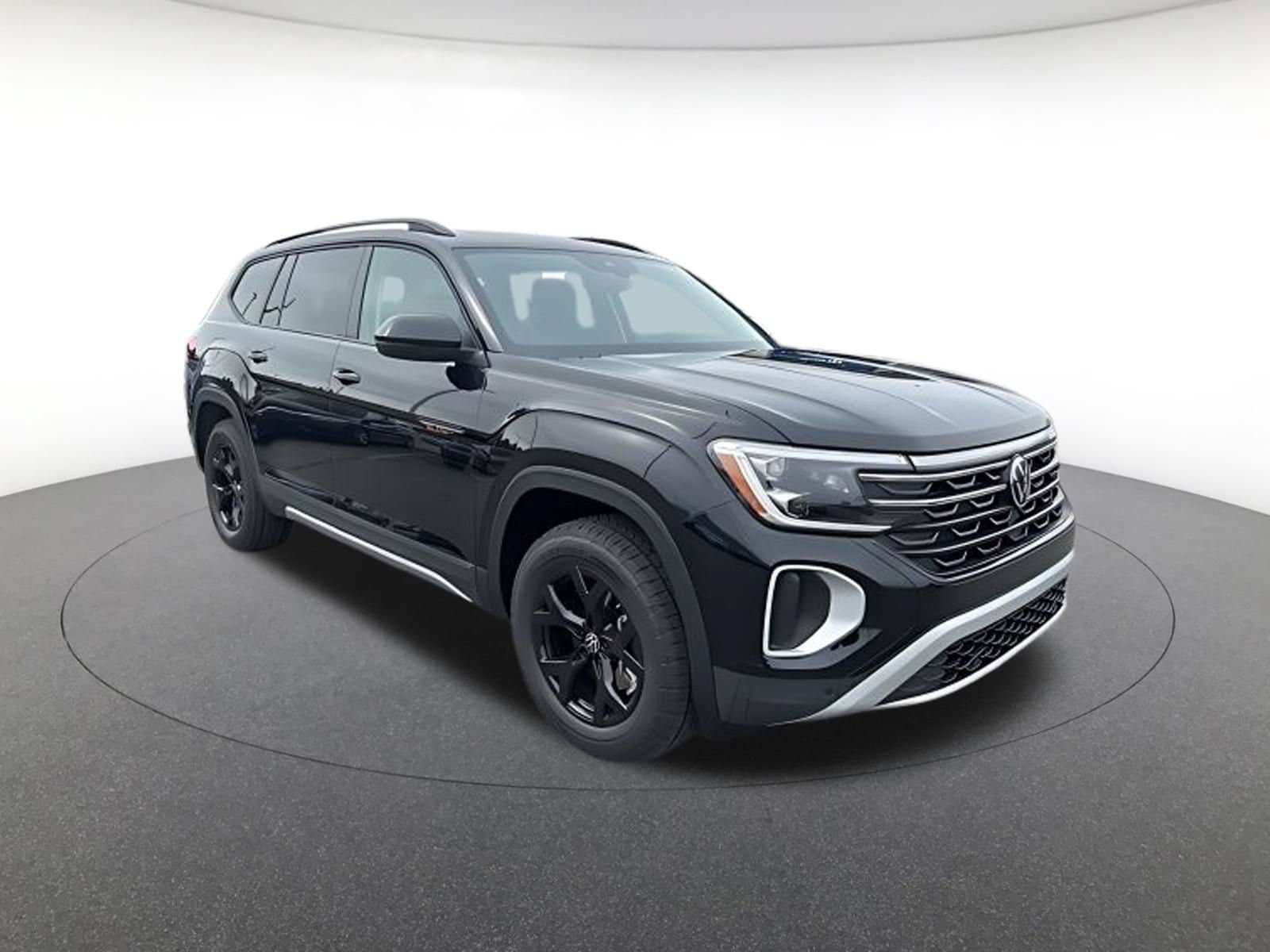 New 2026 Volkswagen Atlas Peak Edition AWD/4WD image 1