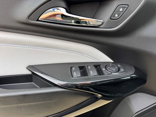 New 2026 Chevrolet Trax LT w/ Driver Confidence Package image 14