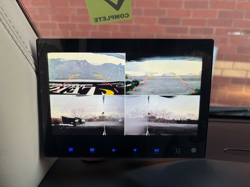 Used 2024 Mercedes-Benz Sprinter 3500 image 17