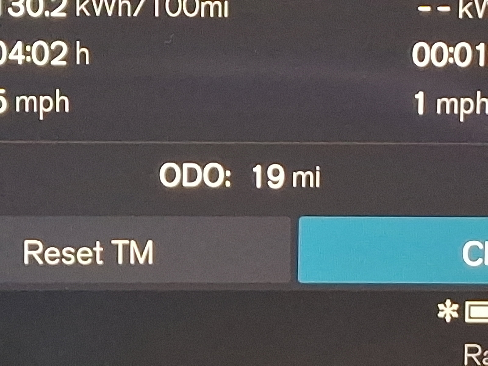 Certified 2023 Volvo XC40 Recharge Plus w/ Protection Package Premier image 19