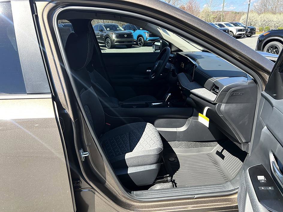 New 2026 Nissan Kicks SV w/ Cold Weather Package image 25