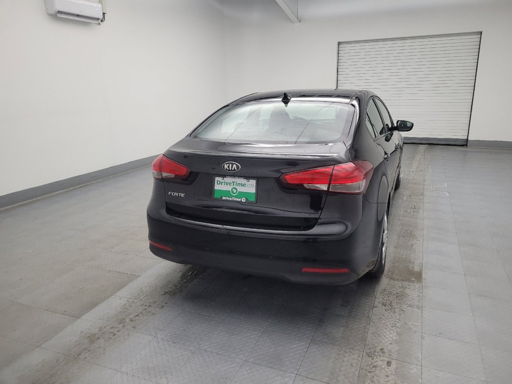 Used 2017 Kia Forte LX image 7