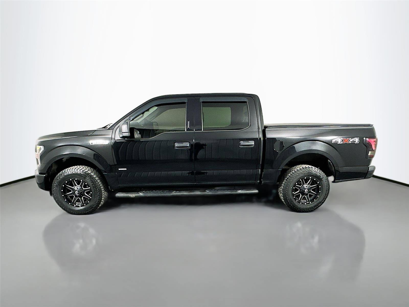 Used 2016 Ford F150 XLT image 4