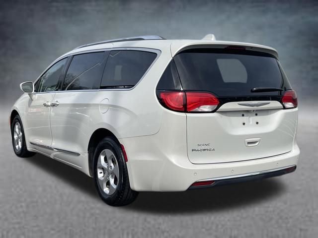Used 2017 Chrysler Pacifica Touring-L Plus image 23