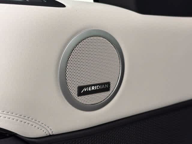 New 2026 Land Rover Discovery S AWD/4WD image 23