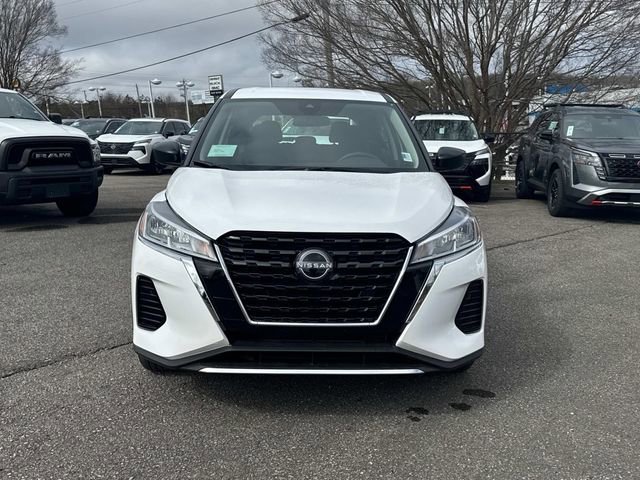 Certified 2025 Nissan Kicks Play S image 10