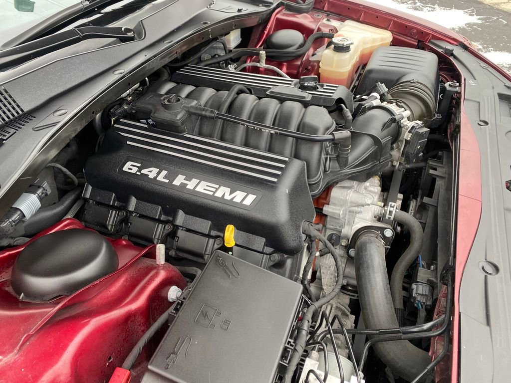 Used 2023 Chrysler 300 C image 9