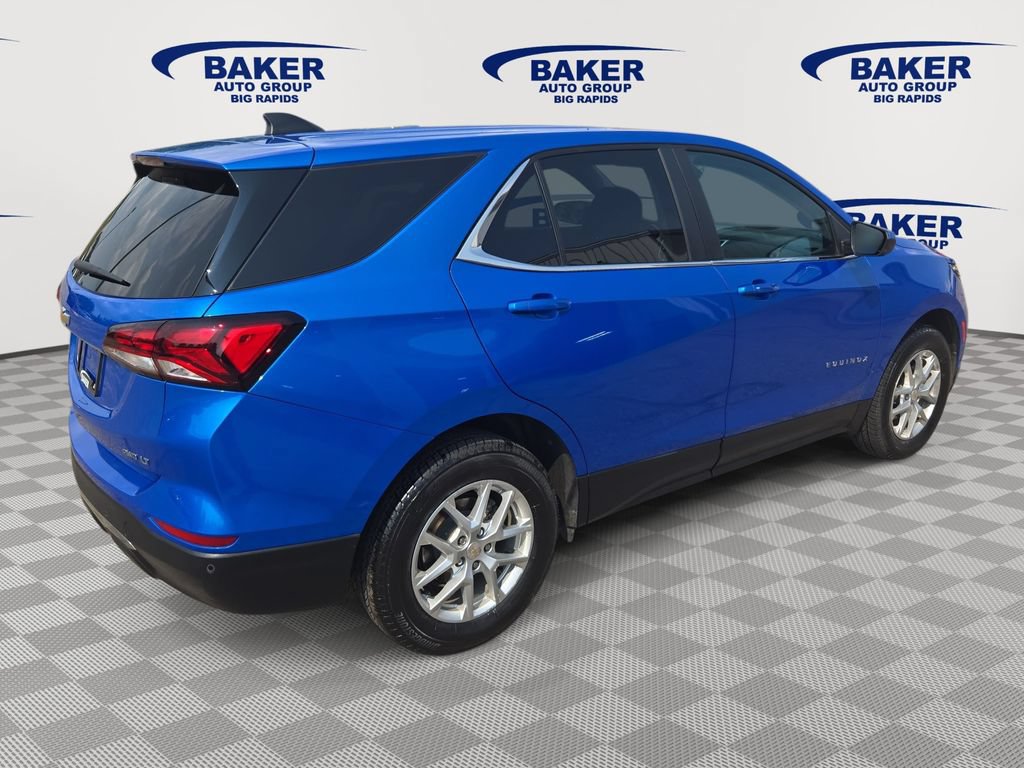 Used 2024 Chevrolet Equinox LT AWD/4WD image 3