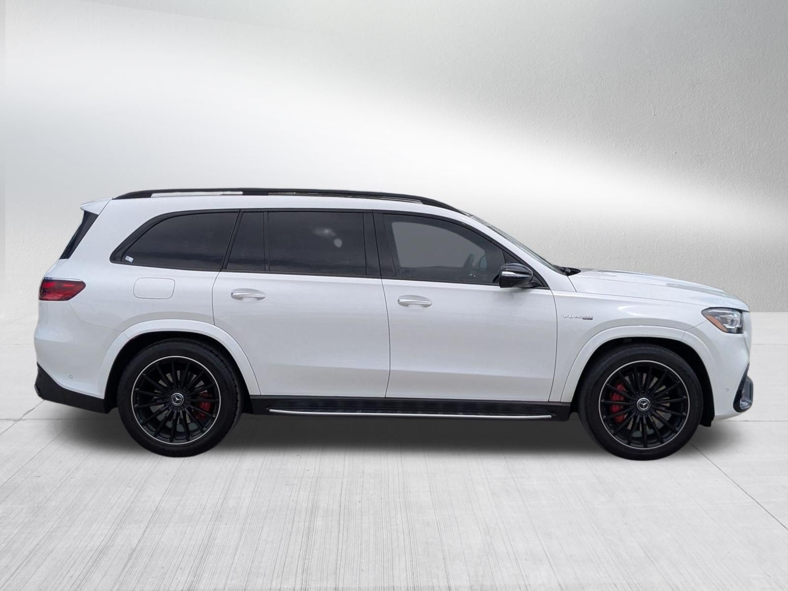 Used 2025 Mercedes-Benz GLS 63 AMG 4MATIC image 6