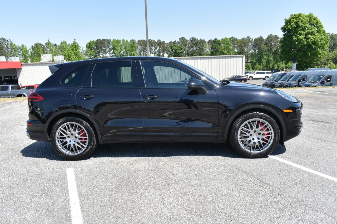 Used 2015 Porsche Cayenne Turbo AWD/4WD image 5