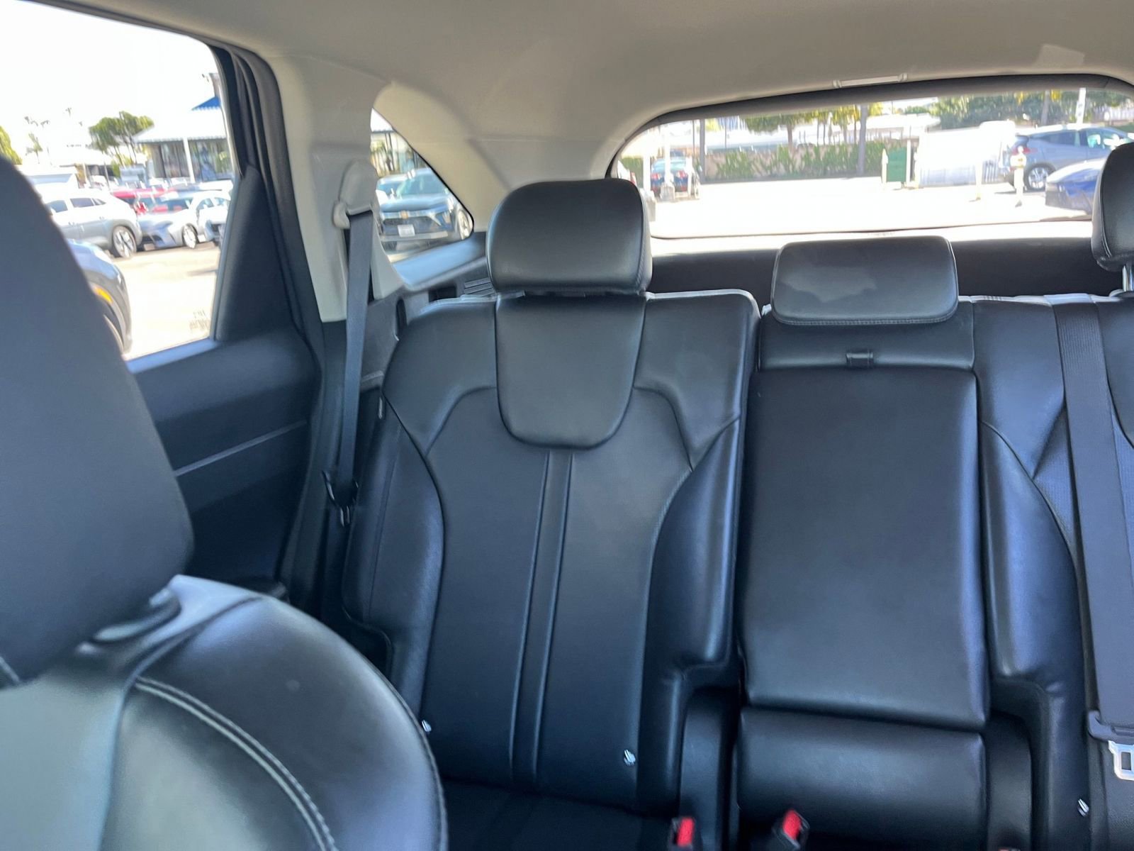 Used 2024 Kia Sorento S image 41