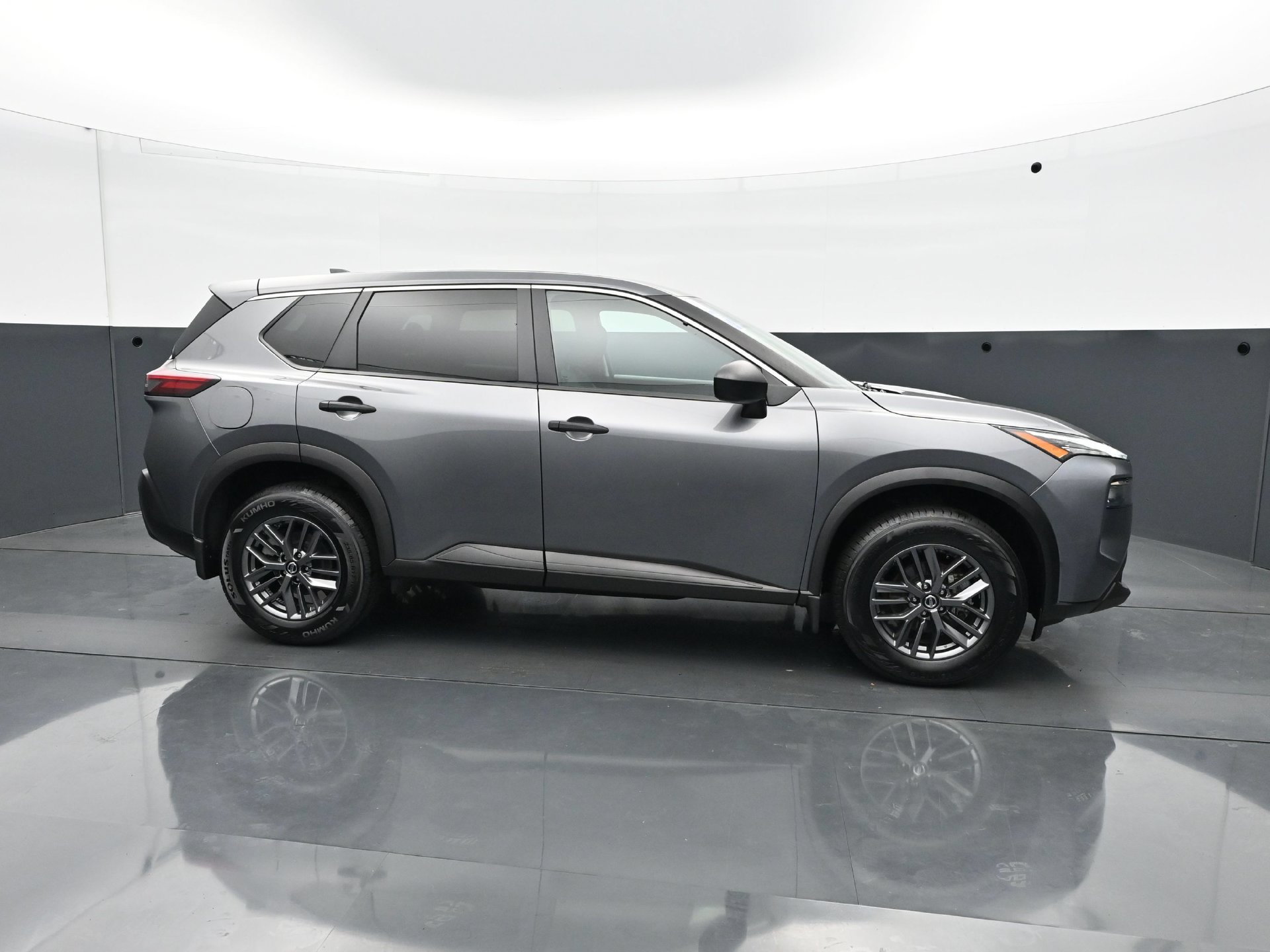 Used 2021 Nissan Rogue S AWD/4WD image 8