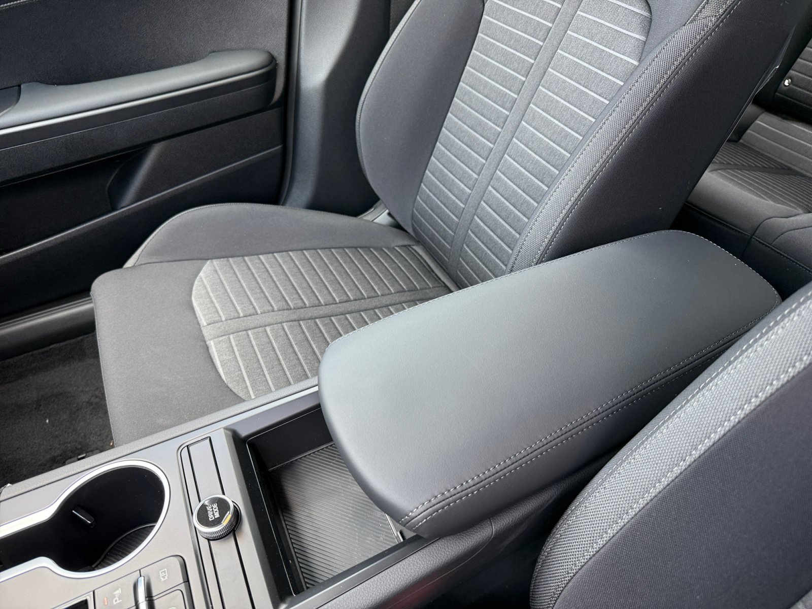 New 2026 Kia K5 LXS FWD image 14
