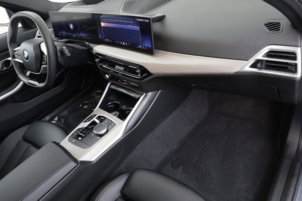 Certified 2025 BMW 330i xDrive Sedan image 21