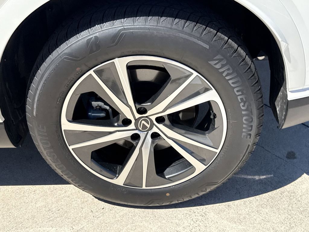 Used 2026 Lexus RX 350 Premium w/ Accessory Package (Z1) image 31