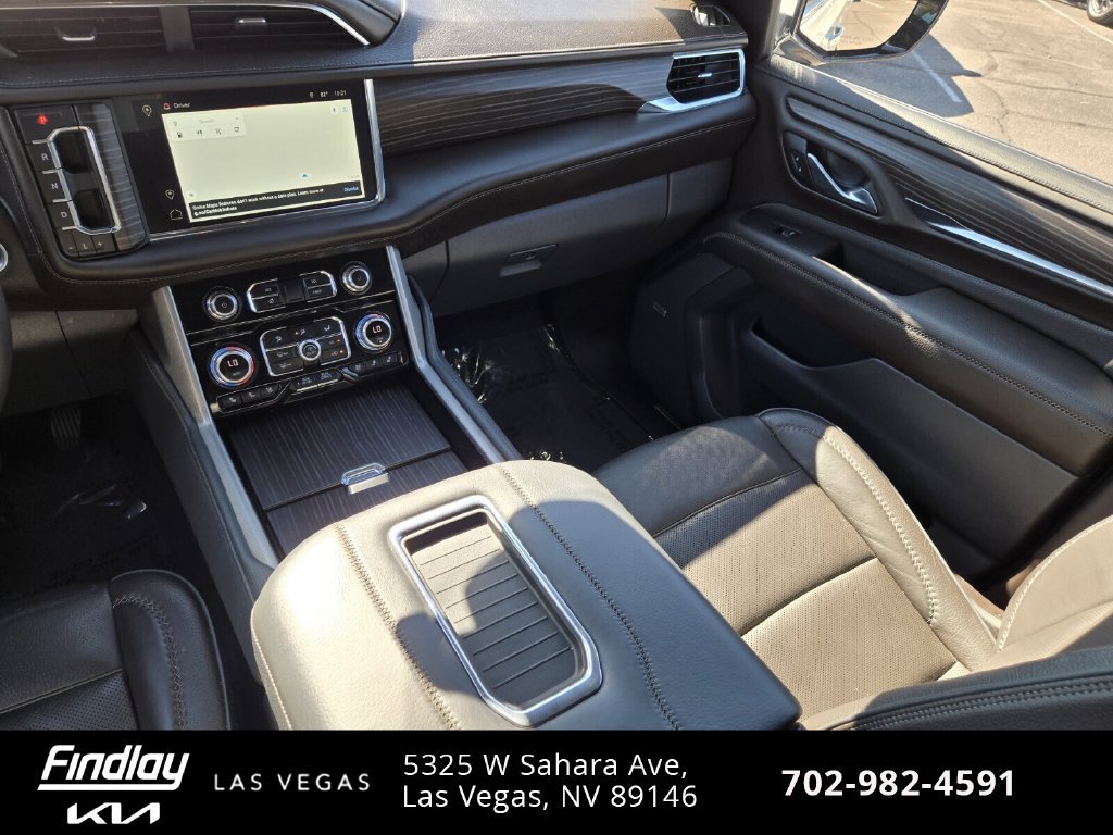 Used 2023 GMC Yukon Denali AWD/4WD image 16