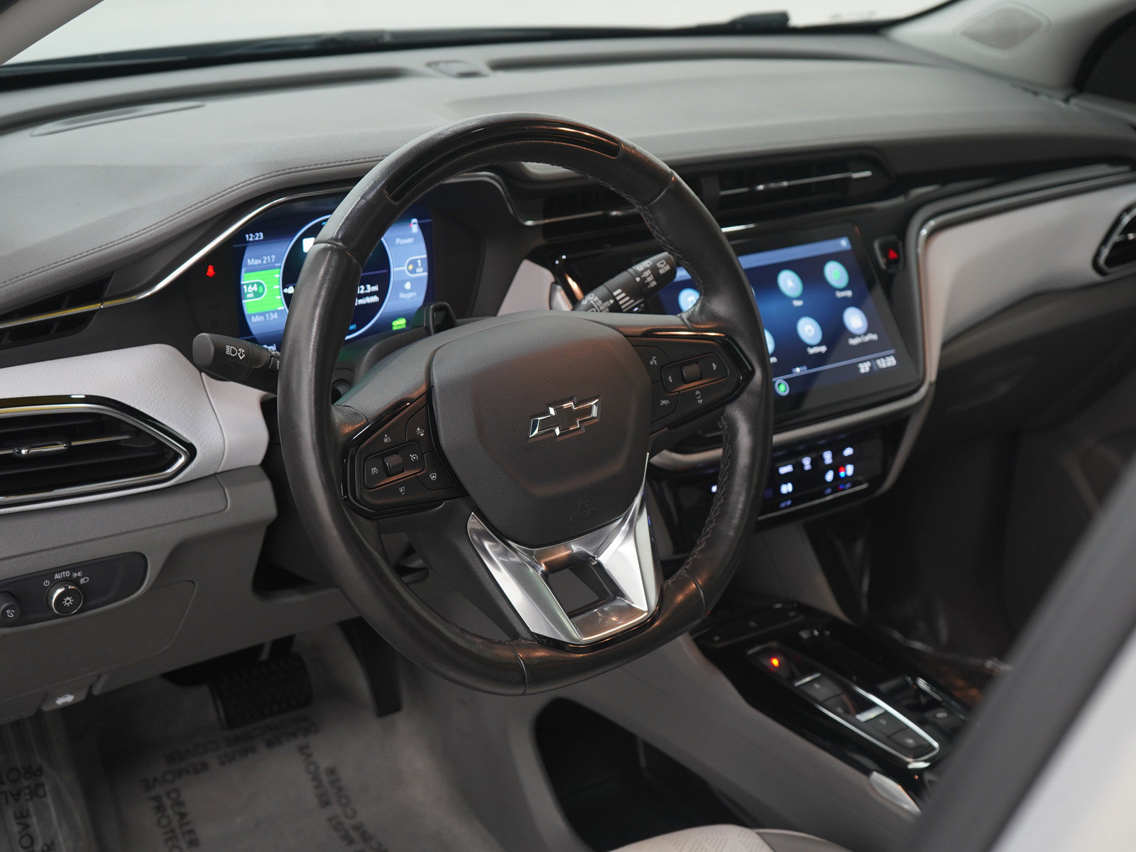 Used 2022 Chevrolet Bolt EUV Premier w/ Launch Edition image 22