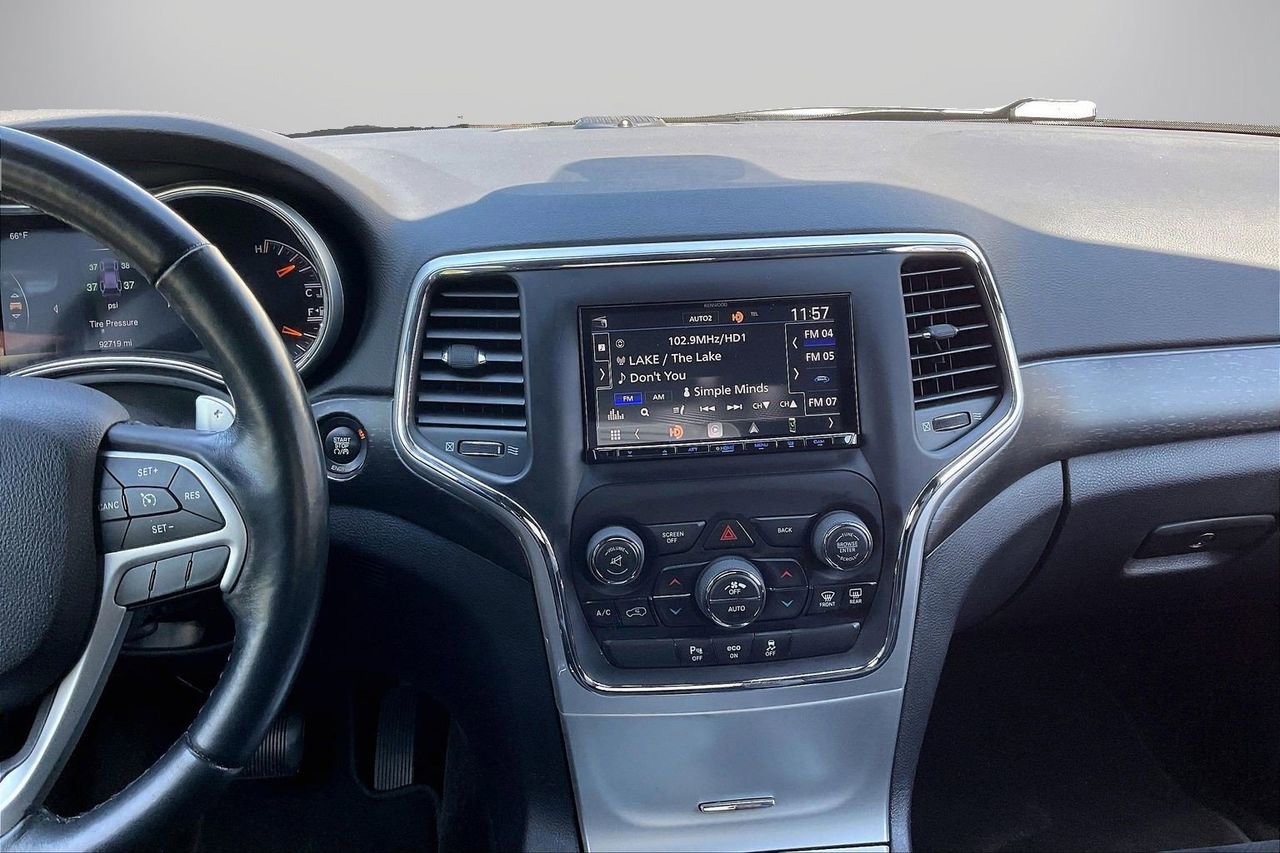 Used 2015 Jeep Grand Cherokee Altitude AWD/4WD image 13