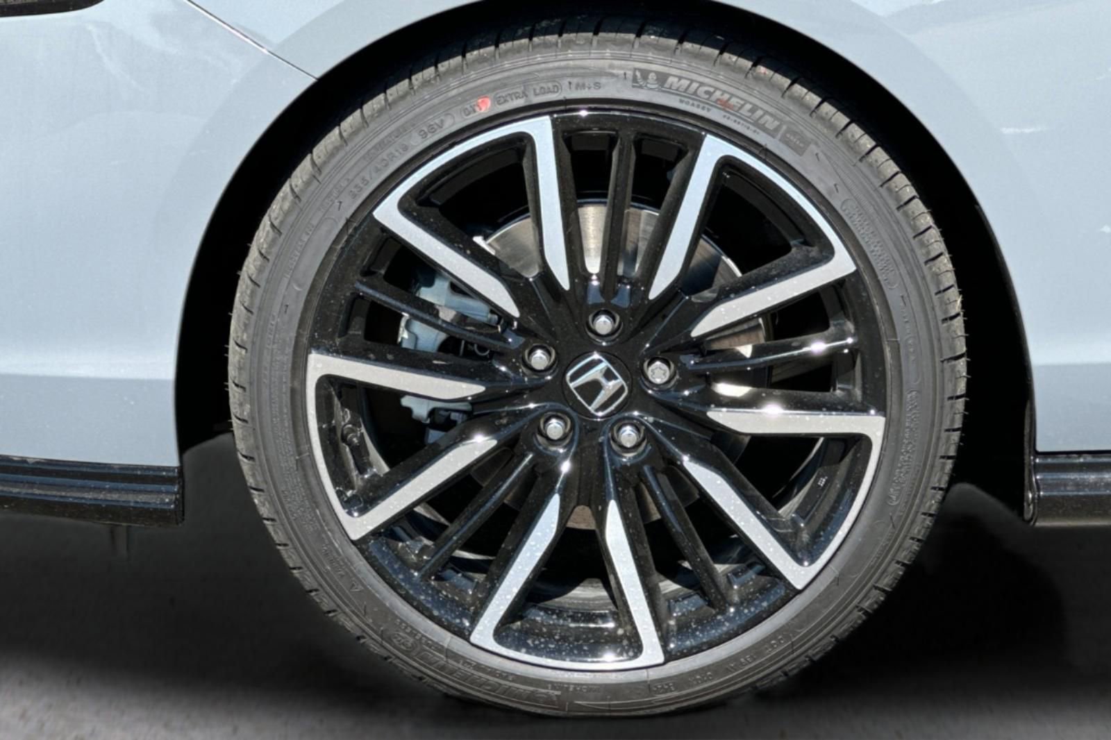 New 2025 Honda Accord Touring image 31