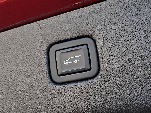 Used 2023 Chevrolet Blazer RS w/ Driver Confidence II Package AWD/4WD image 32