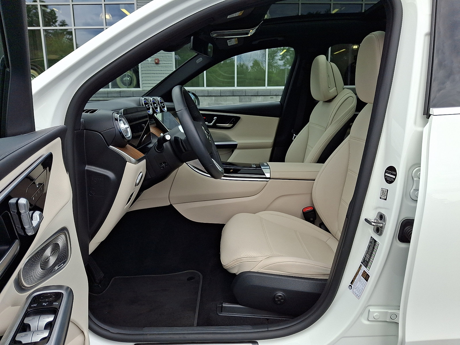 Certified 2023 Mercedes-Benz GLC 300 4MATIC image 13