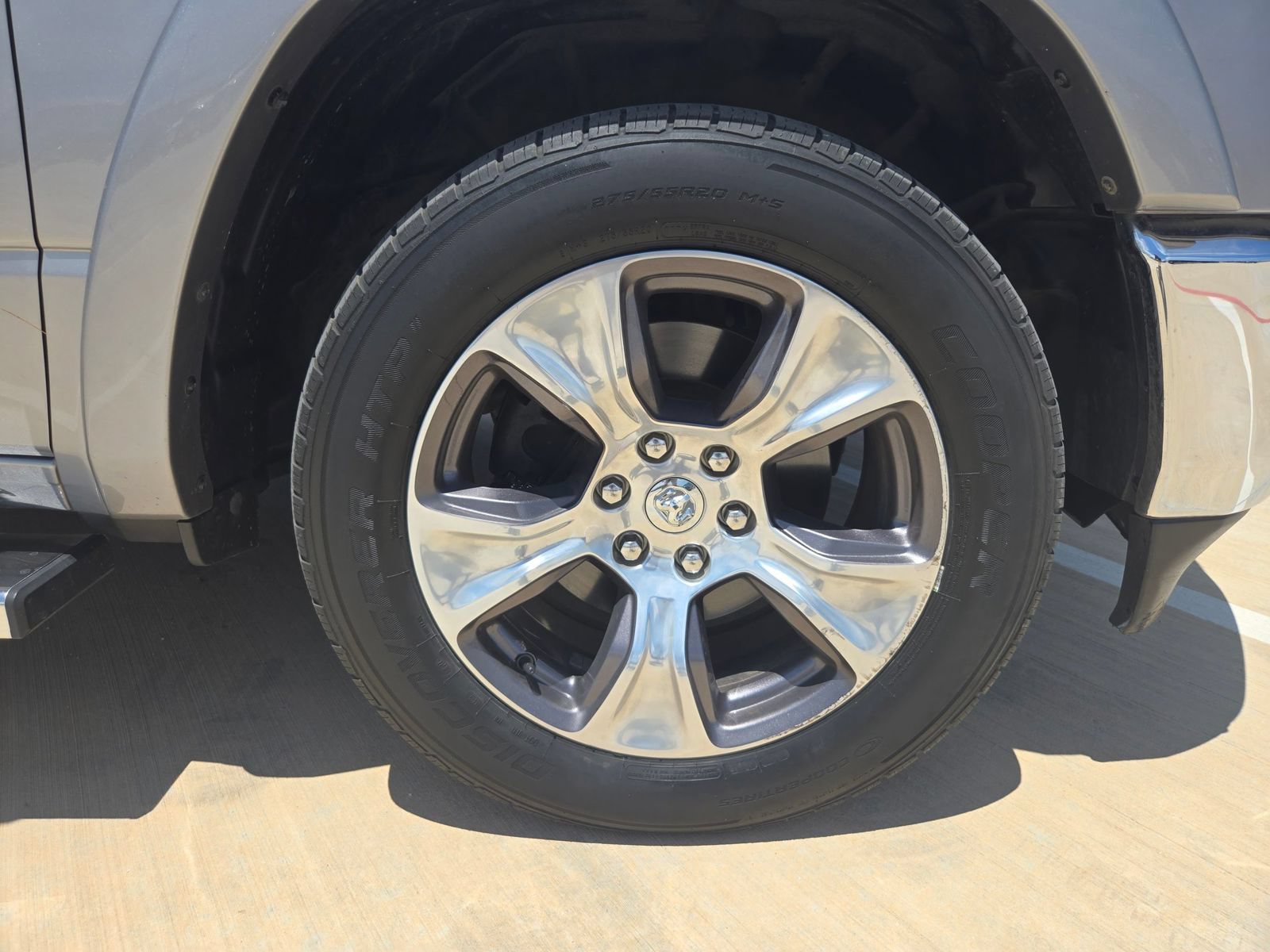 Used 2020 RAM 1500 Laramie AWD/4WD image 27