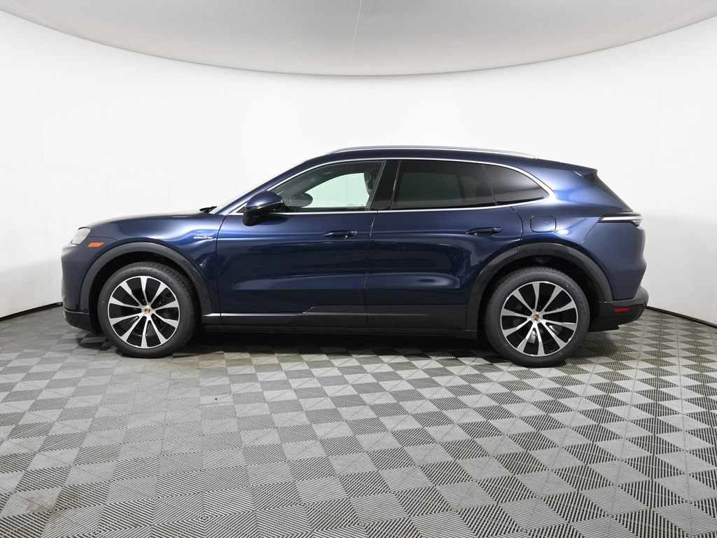 New 2026 Porsche Cayenne Electric AWD/4WD image 2