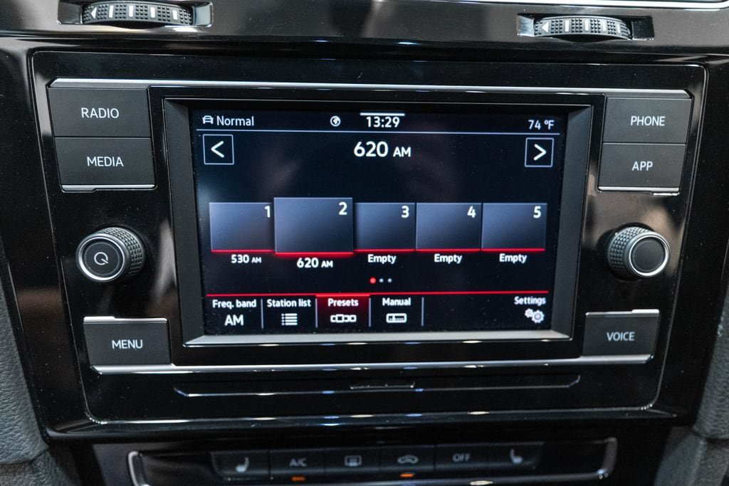 Used 2020 Volkswagen GTI S FWD image 30