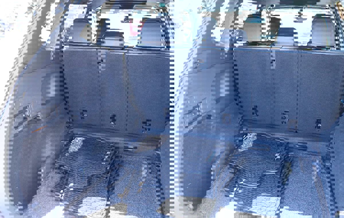 Used 2021 Volkswagen Tiguan SEL Premium R-Line image 26