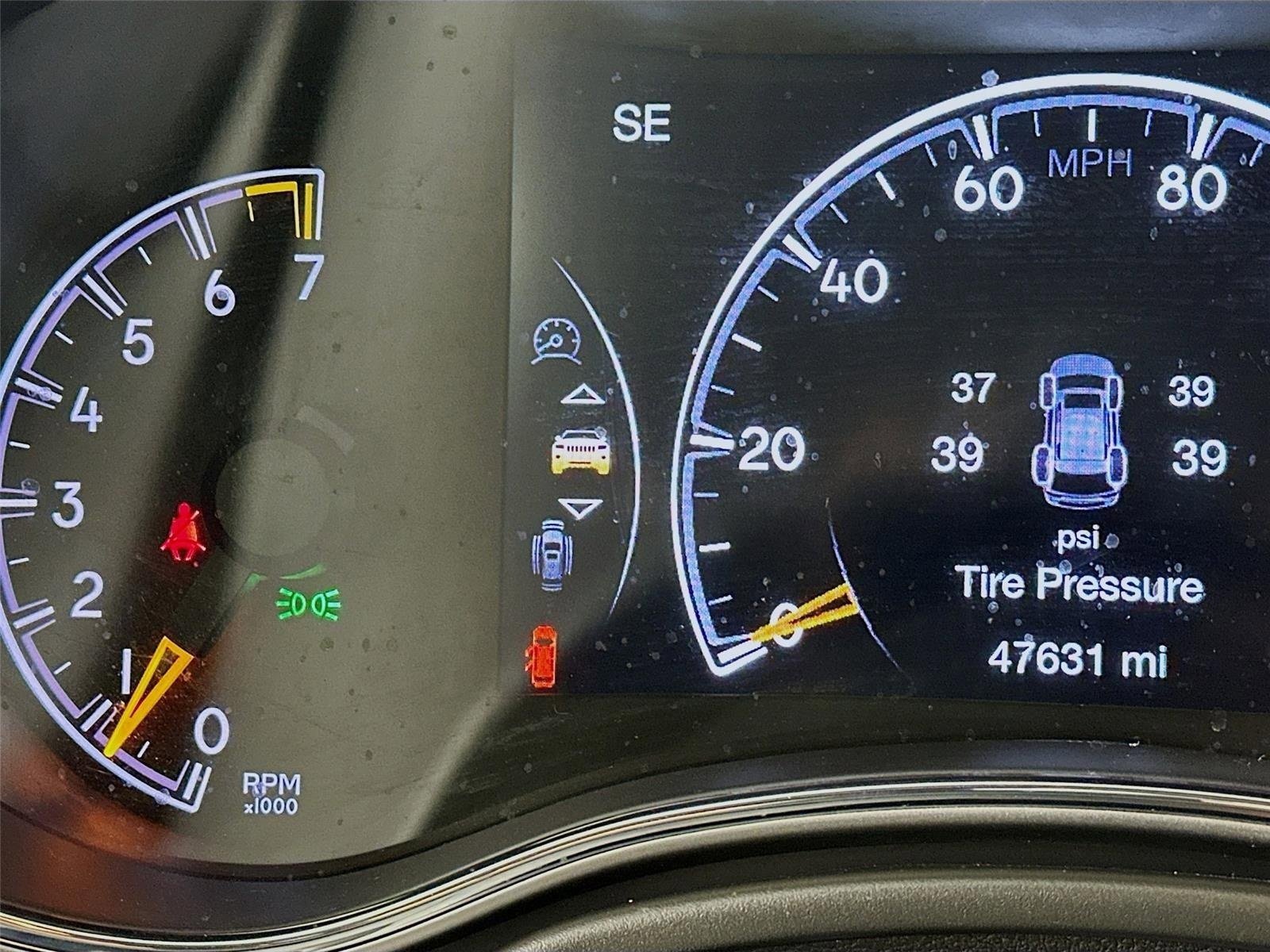 Certified 2022 Jeep Grand Cherokee Limited w/ Trailer Tow Group IV image 15