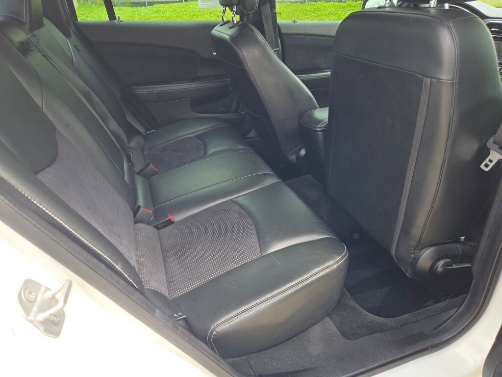 Used 2013 Chrysler 200 Limited w/ Sun/Sound Group FWD image 9
