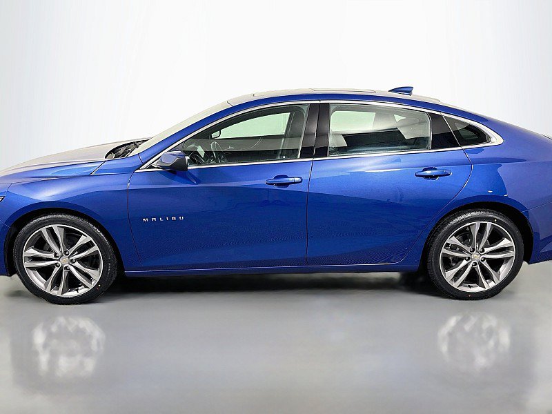 Used 2023 Chevrolet Malibu LT w/ Driver Confidence Package FWD image 4
