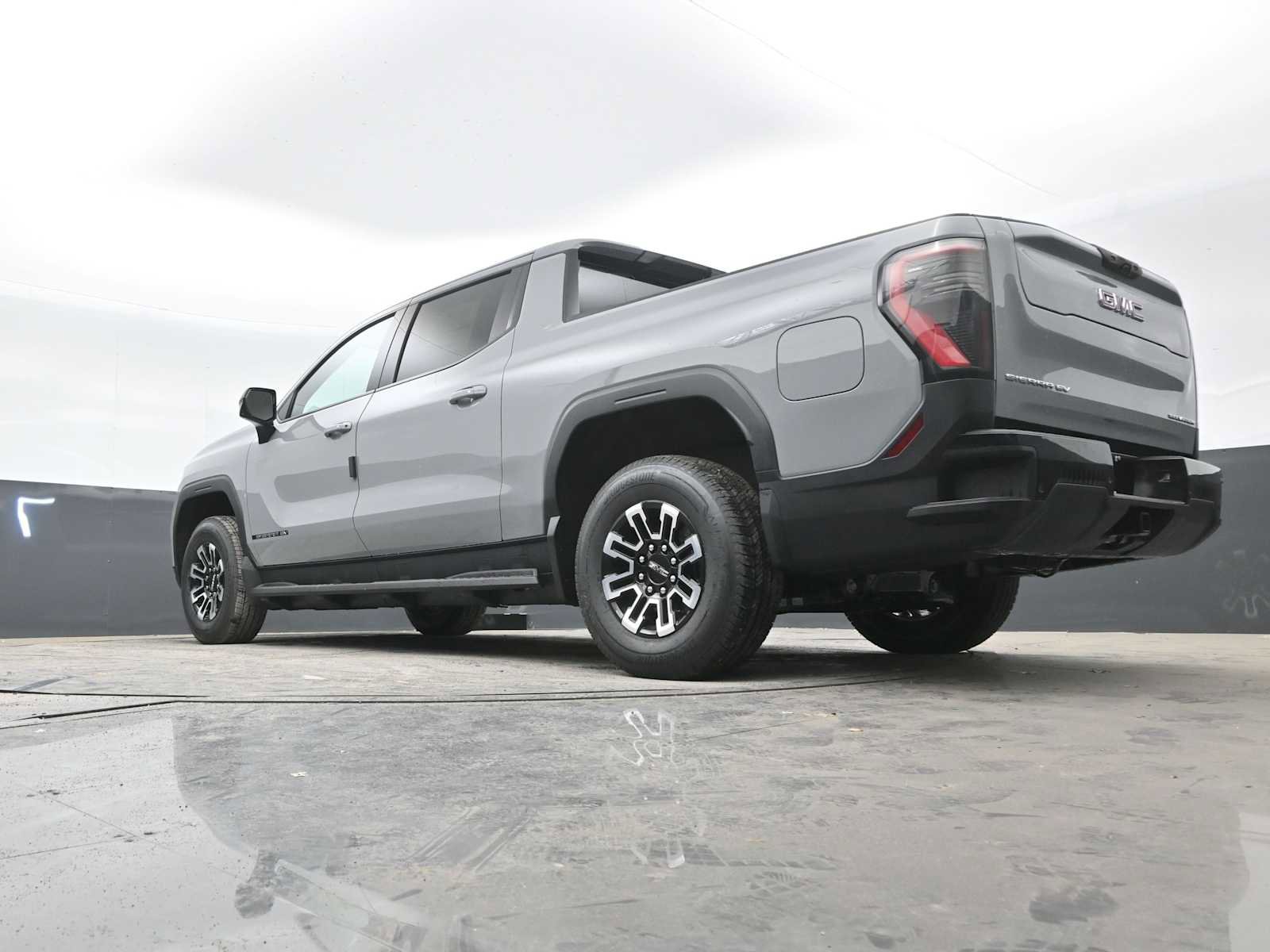 New 2026 GMC Sierra EV Elevation image 33