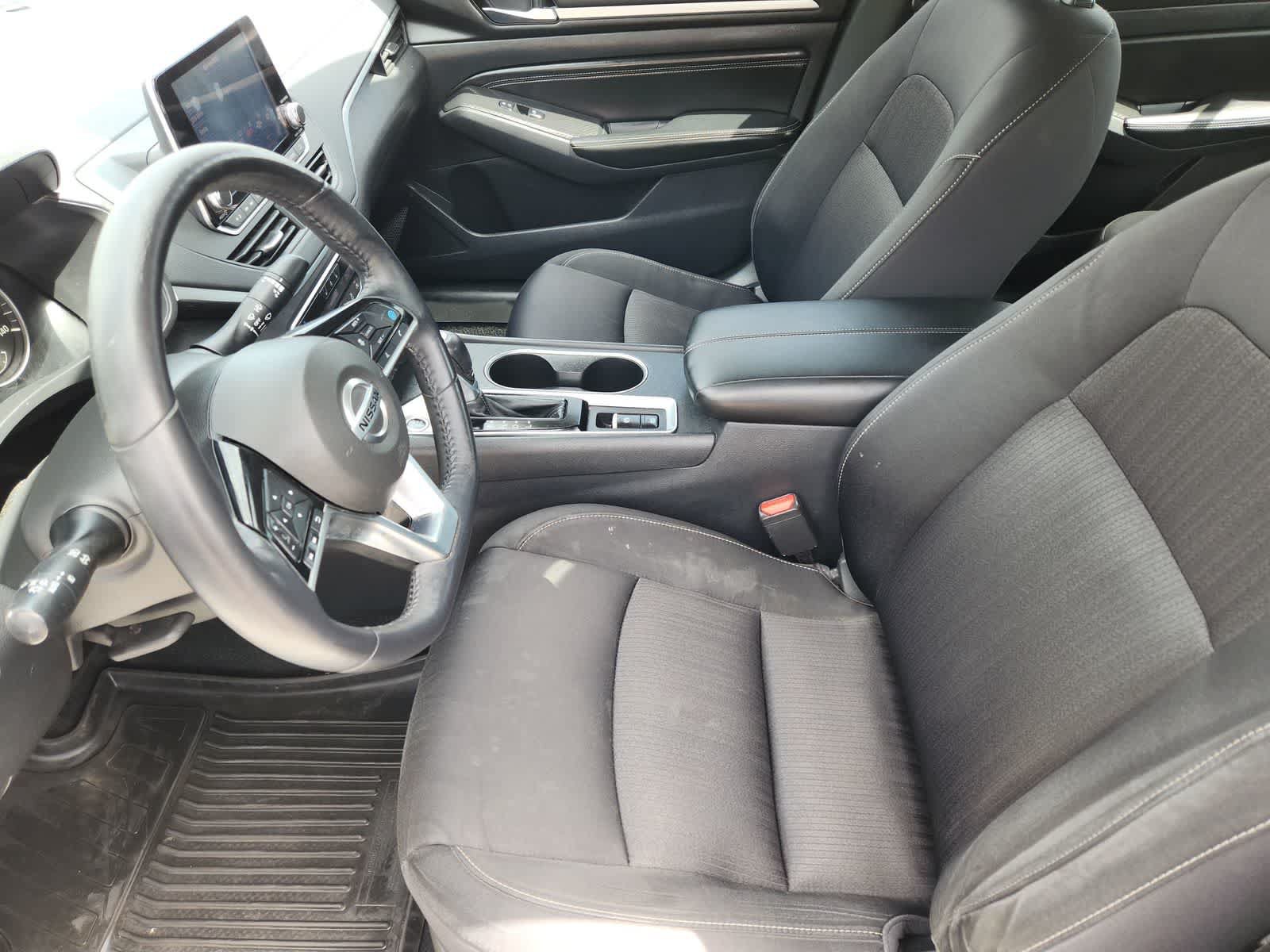 Used 2019 Nissan Altima 2.5 SV FWD image 11